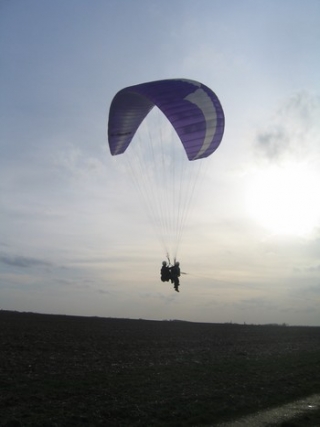  搭乘 Eur Enciel 进行首次精彩教育飞行 